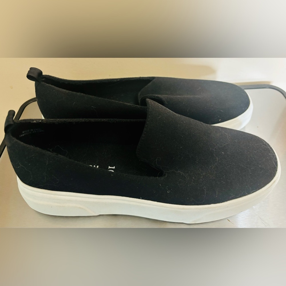 Joe Fresh Black Slip-On Flats
